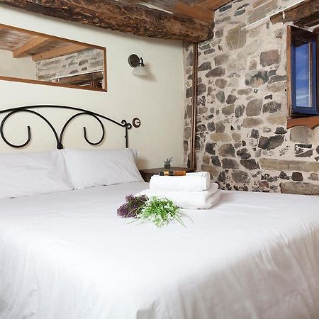 La Rosa Del Agua Bed & Breakfast El Acebo de San Miguel Ngoại thất bức ảnh