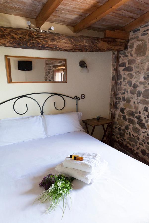 La Rosa Del Agua Bed & Breakfast El Acebo de San Miguel Ngoại thất bức ảnh